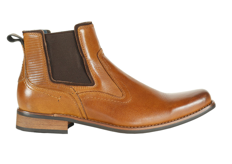 Front Edmonton Leather Boots